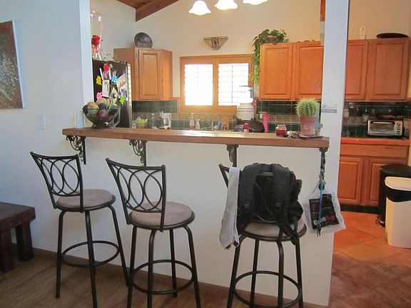 3rd image of 5044 Calle Real #A