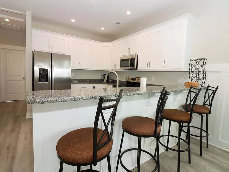 817 N New River Dr #A — Photo 6
