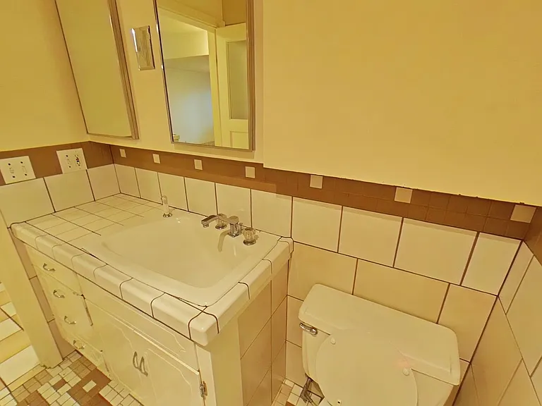 1747 Hilyard Aly — Photo 16