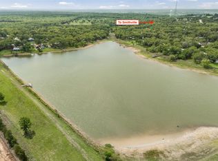 Commanche Dr, Smithville, TX 78957
