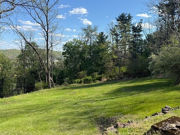 4th image of 25 Coleman Hill Rd