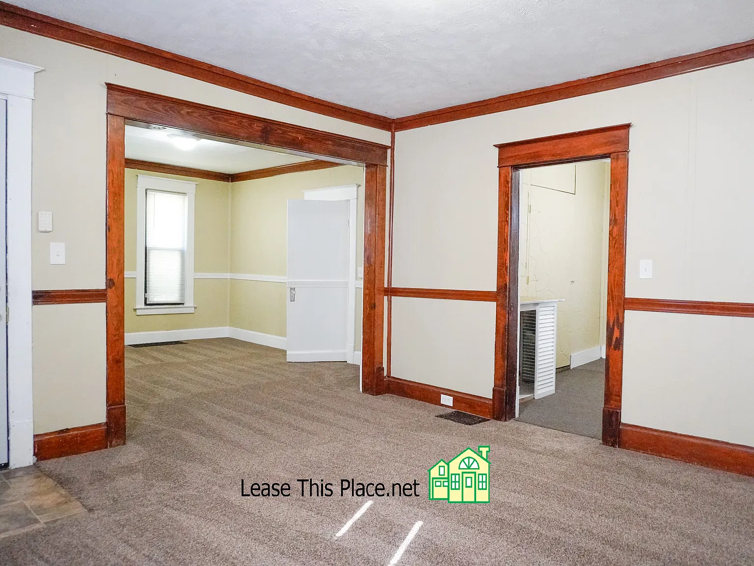 3 bed, 1.5 bath, 1550 sqft, $1,900 — Photo 2