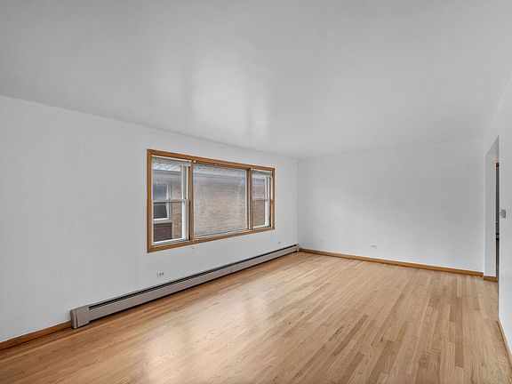 3rd image of 5121 W Diversey Ave APT 3N