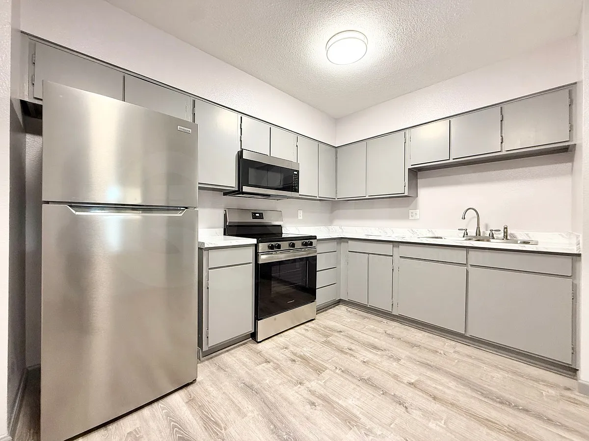 830 S Dobson Rd — Photo 3