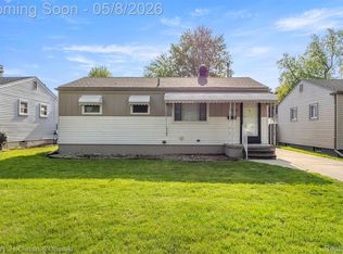 7609 Dudley St, Taylor, MI 48180