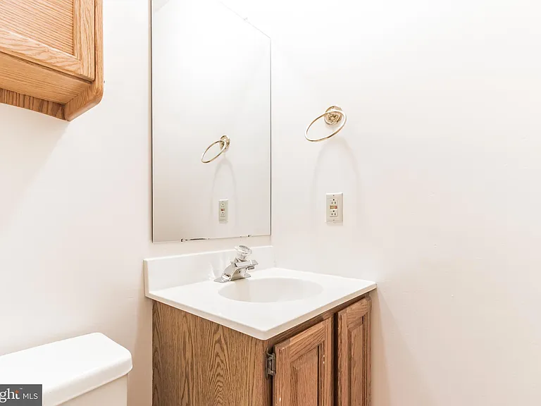 48 Stonehurst Ct — Photo 10