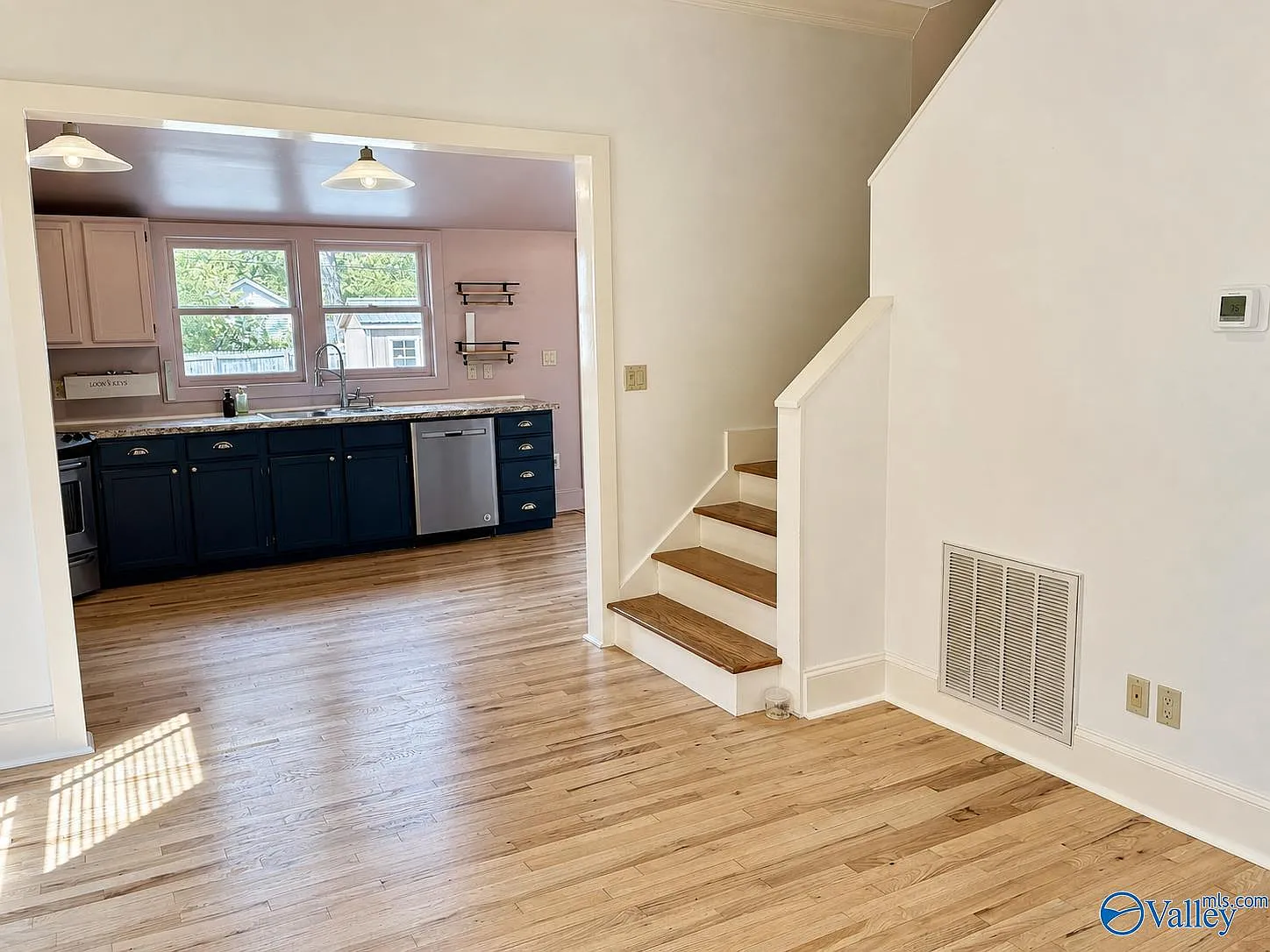 2 bed, 2.0 bath, 1595 sqft, $2,200 — Photo 3