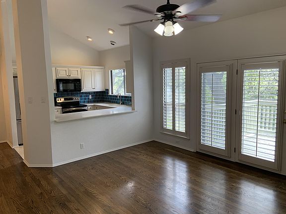 3rd image of 4404 Travis Country Cir Unit A4-1