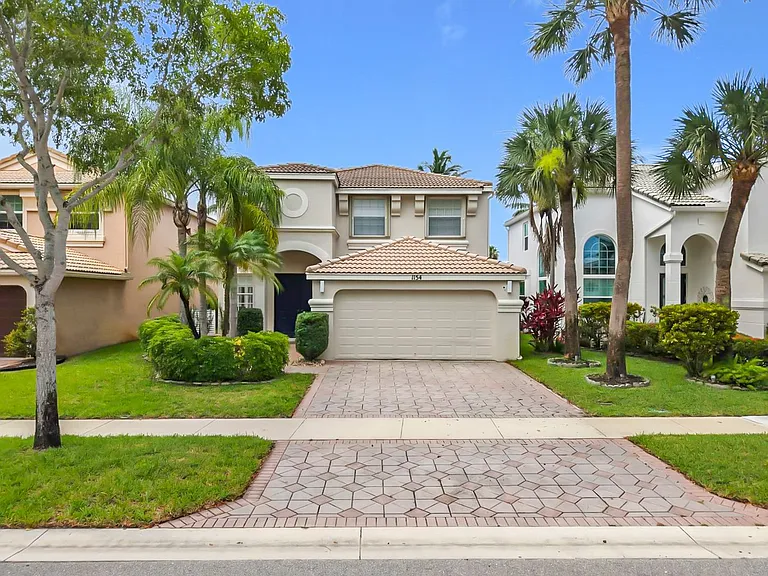 1154 Oakwater Dr — Photo 20
