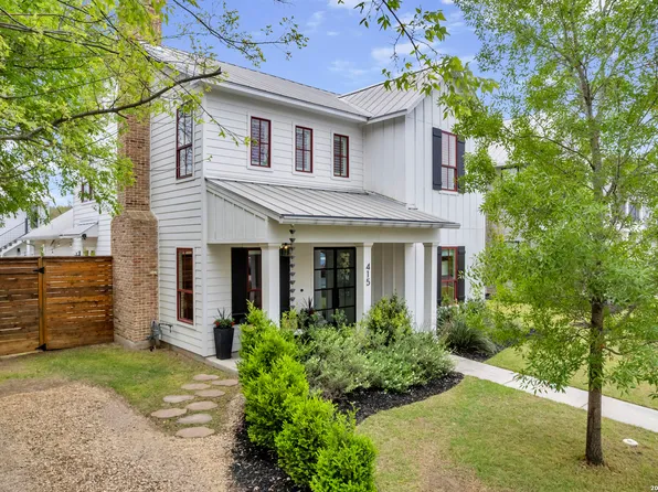 415 Ogrady, Boerne, TX 78006