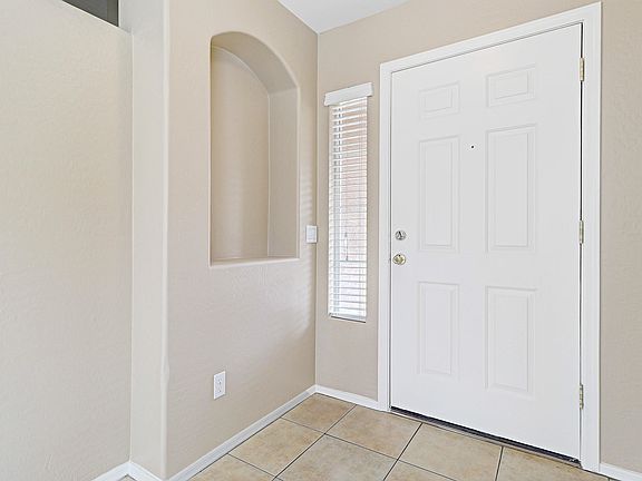 4th image of 21954 W Gardenia Dr