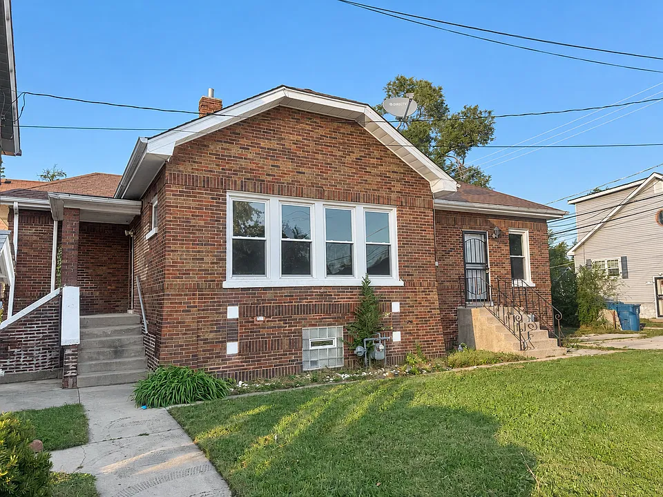 657 Freeland Ave