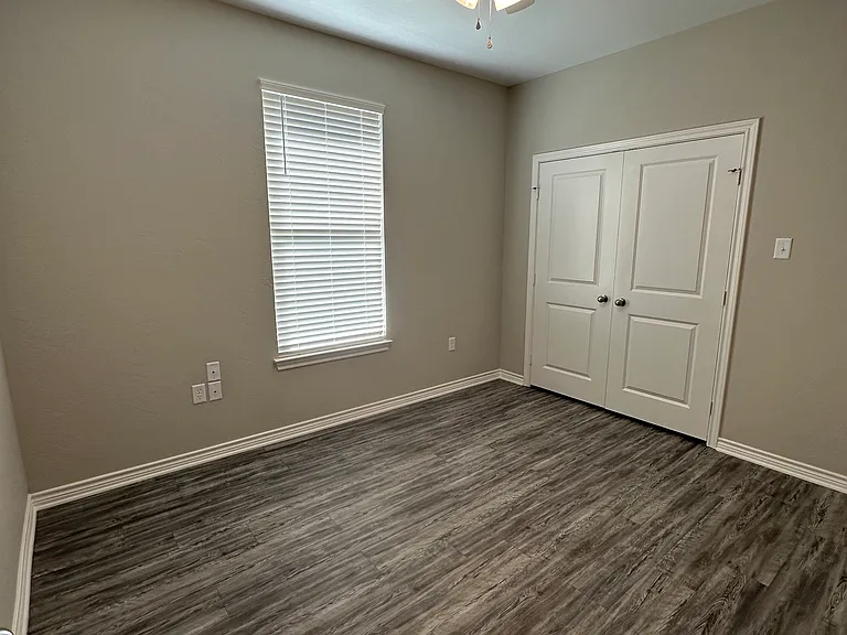 1605 Everwood Ct — Photo 19