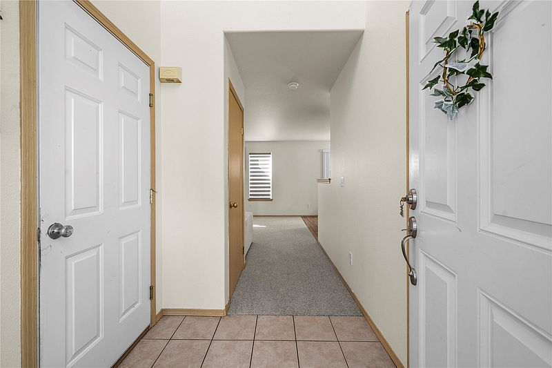 3rd image of 20702 190th Avenue E