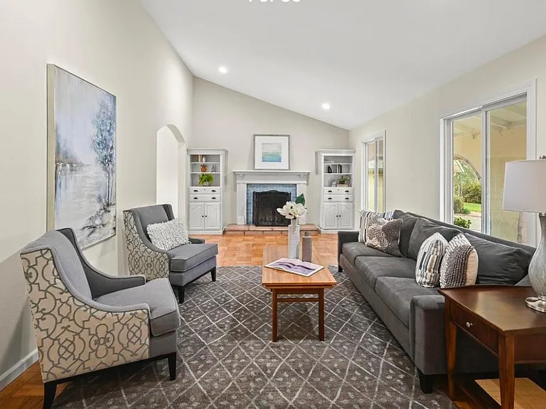 3623 Mahogany Ct — Photo 2