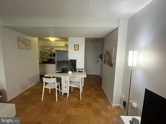 3rd image of 1311 Delaware Ave SW APT S833