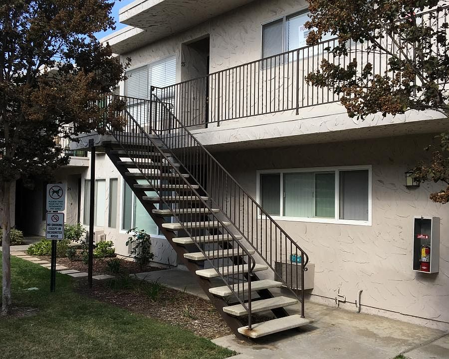 Front entrance upstairs