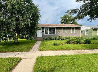 117 S Oregon Ave, Morris, MN 56267