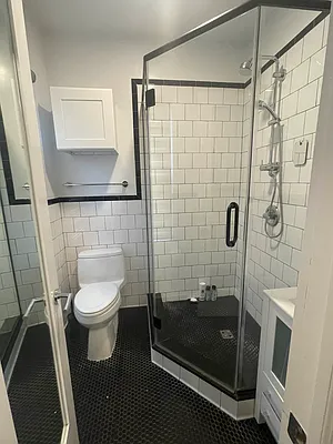 Rented by Compass | media 9