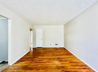 1306 N 66th St, Omaha, NE 68132