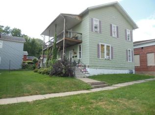 609 Market St, Burlington, IA