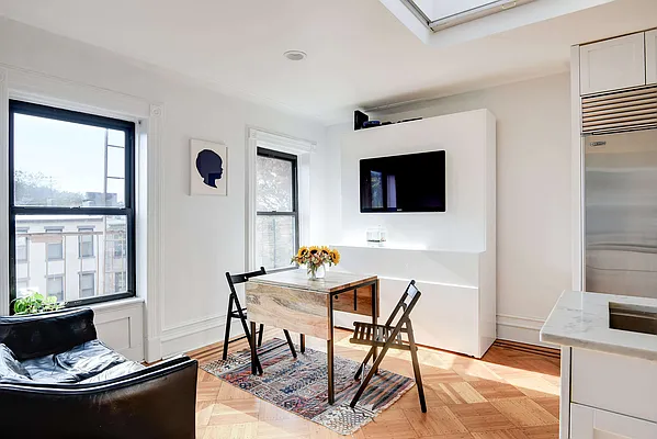 Sold by Compass | media 14