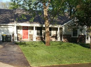 6711 Roe Ave, Prairie Village, KS 66208