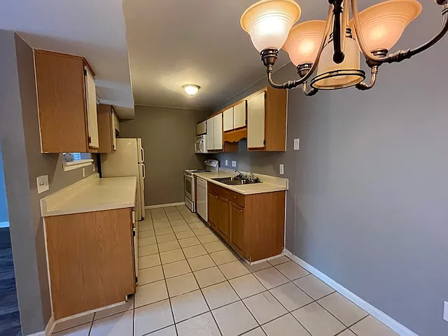 2 bed, 945 sqft, $1,250 — Photo 4