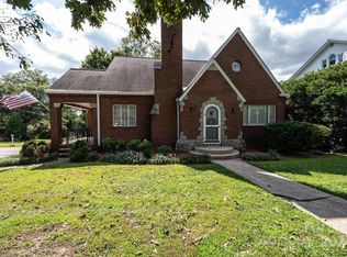 201 Beall St NW, Lenoir, NC 28645