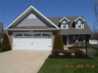 16793 Foxhall Ln, Middleburg Heights, OH 44130