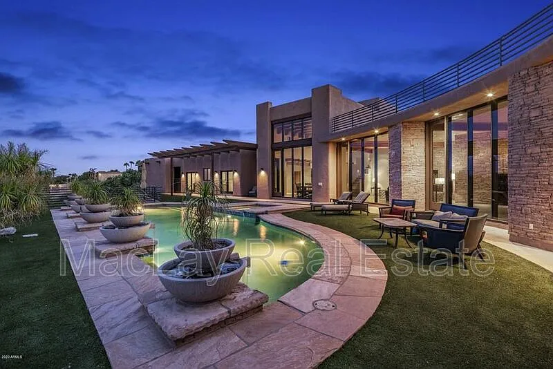 15810 E Centipede Dr