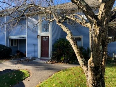 587 Nassau Dr, Springfield, MA, 01129
