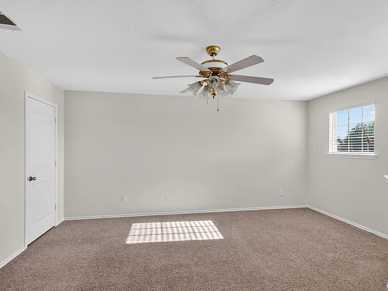 1702 Wild Rye Cir — Photo 37