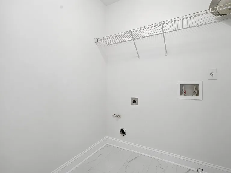 3320 Pebble Ridge Ln — Photo 24