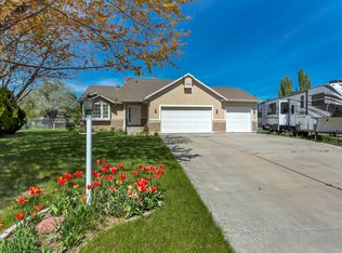 3952 W Graymalkin Cir, South Jordan, UT 84009