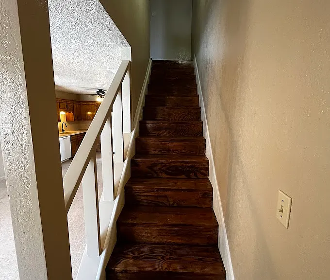 202 S Walnut St — Photo 5