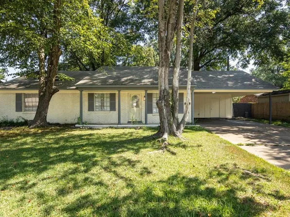 813 Pryor Dr, West Memphis, AR 72301