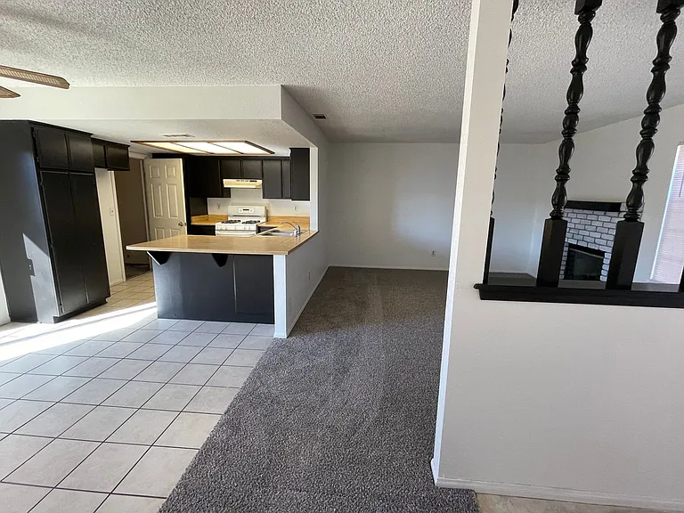20292 Thunderbird Rd — Photo 16
