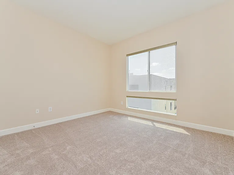 10878 Bloomfield St #407 — Photo 11