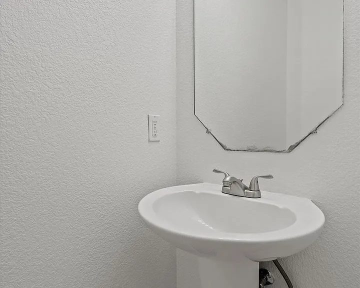 9201 Brodie Ln #203 — Photo 13