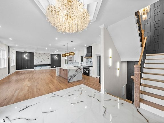 5th image of 38 Pershing Pl