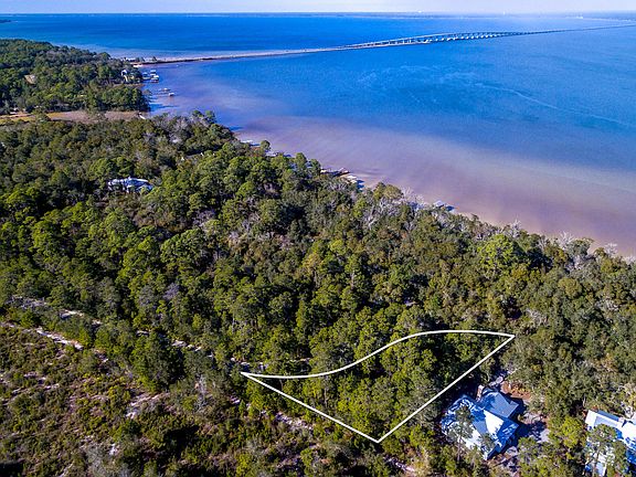3rd image of 25 Nicole Forest Dr