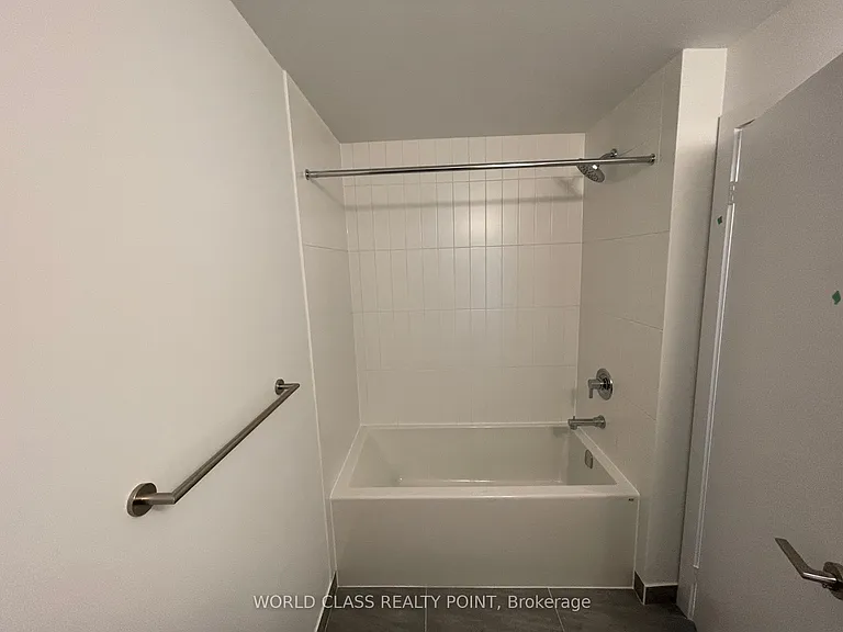 251 Manitoba St #1609 — Photo 8