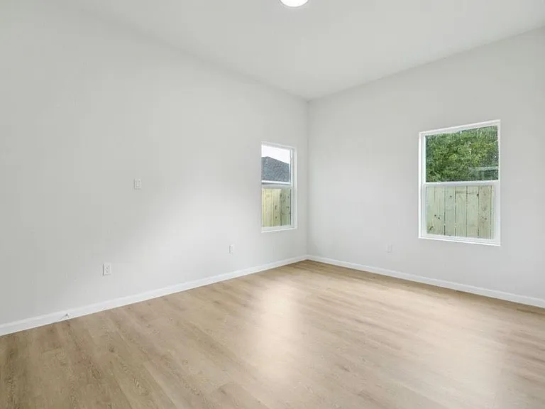 422 New Hampshire St — Photo 5