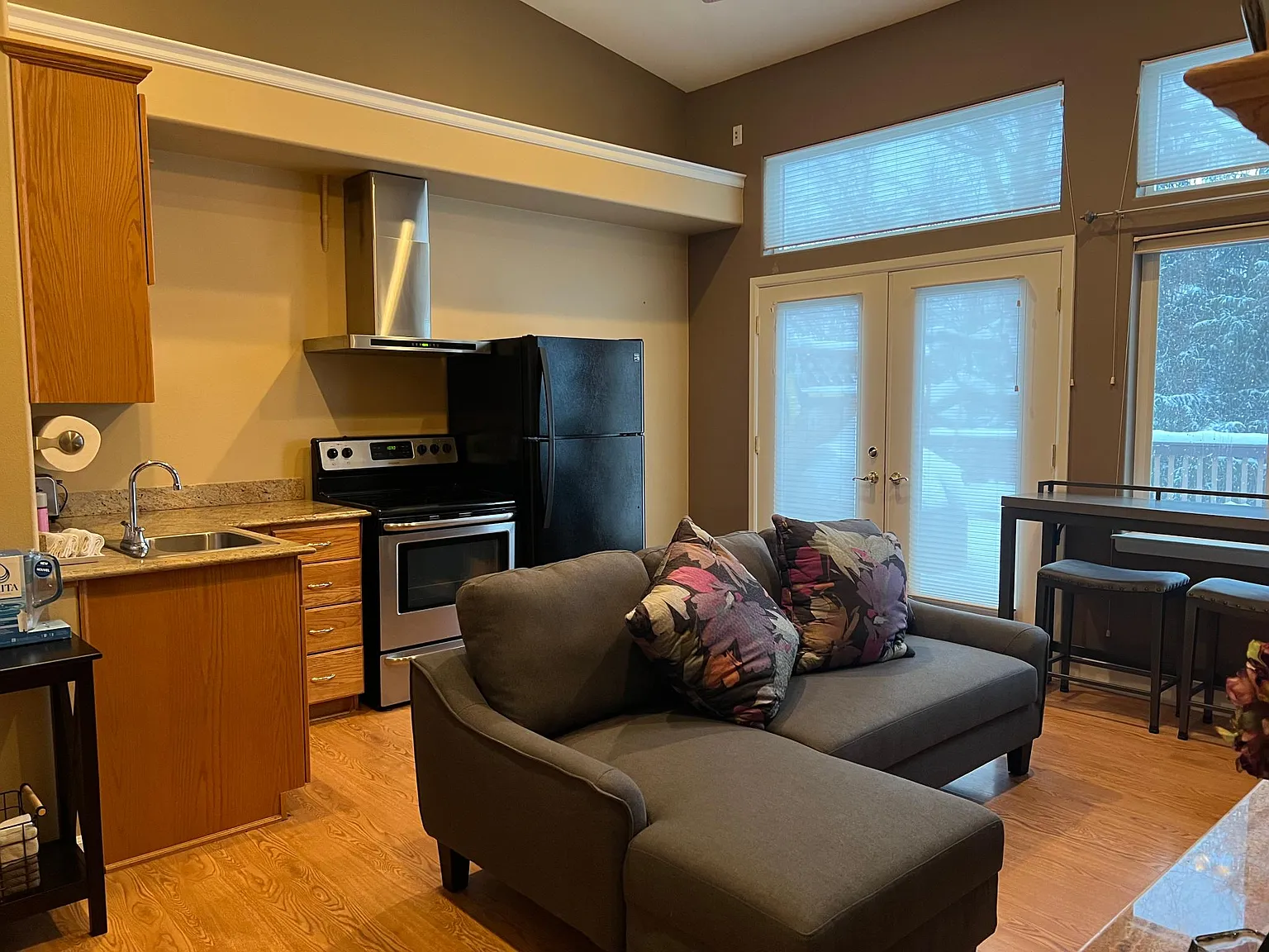 De Armoun Rd, Anchorage — Photo 2