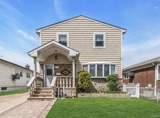 1808 Murray Street, Whitestone, NY 11357