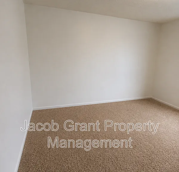 776 Whittier St #776 — Photo 7
