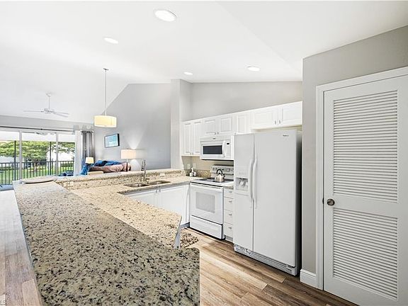 2nd image of 5455 Worthington Ln APT 202