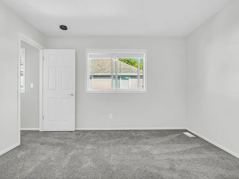 441 NE Alder St #2-1-2 — Photo 17