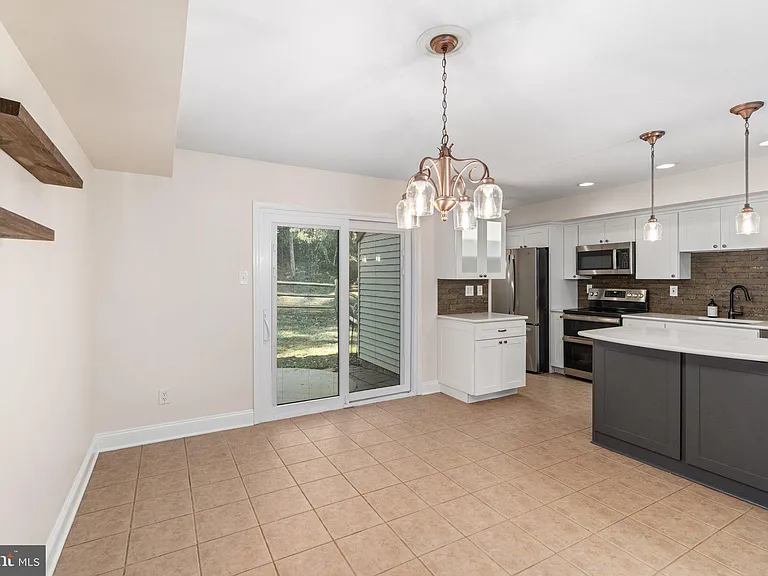 3491 Coventry Pl — Photo 9